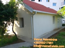 Đenovići-  vikend kuća  37m2-49.000€