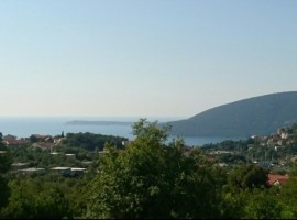 Herceg Novi-Podi- Urbanizovan plac sa lijepim pogledom na more-1.200m2